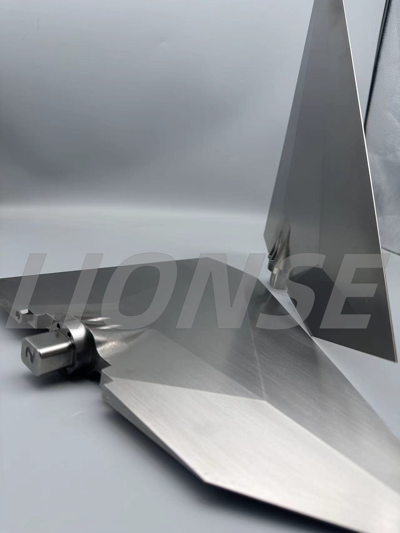 ບົດບາດຂອງ 5-Axis CNC ໃນການຜະລິດ Aerospace