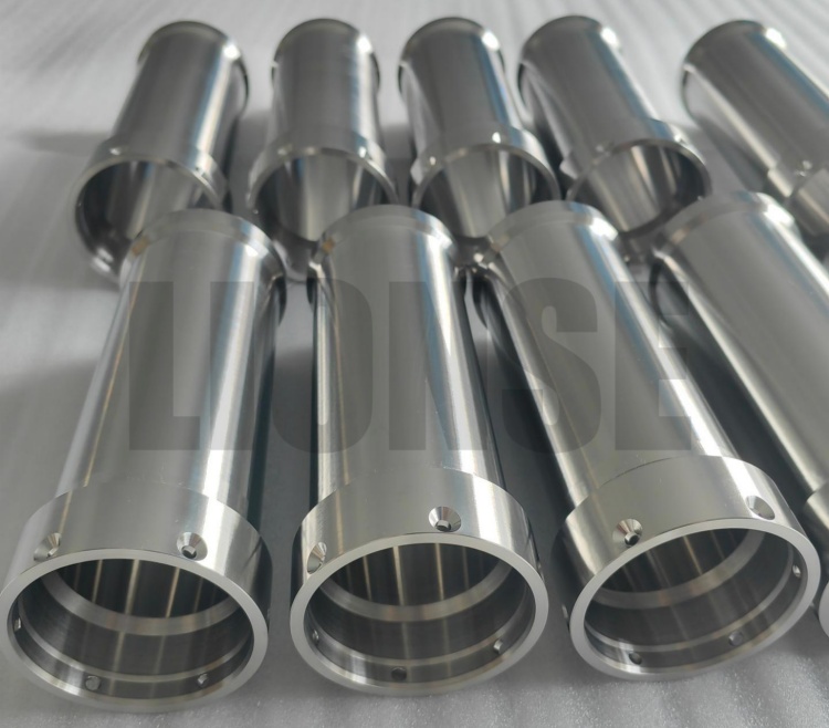 ເປັນຫຍັງ titanium ເປັນອຸປະກອນທີ່ເຫມາະສົມສໍາລັບວິສະວະກໍາເຮືອ?