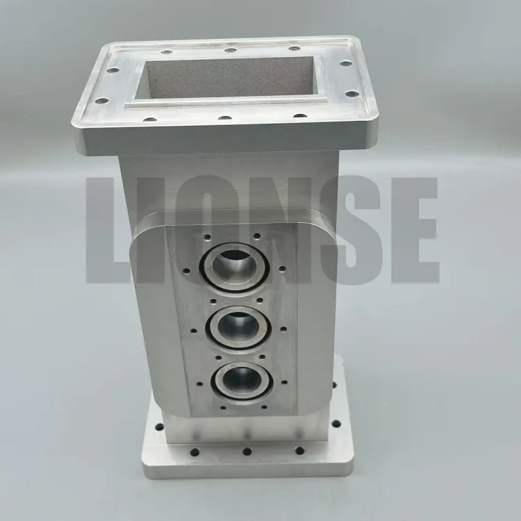 ຊີວະປະໂກ machining ອາລູມິນຽມໂລຫະຕັນຊິ້ນສ່ວນທີ່ມີຮູ