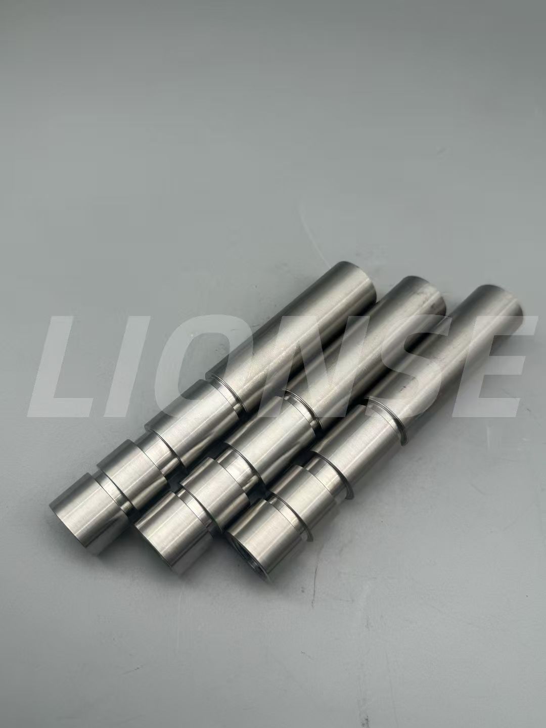Titanium Grade 5 Shaft with NC Turning